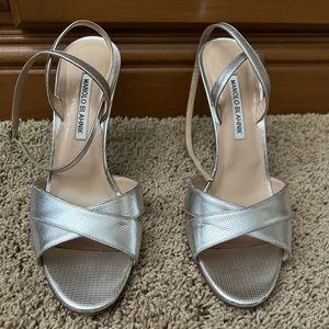 Authentic Preowned Manolo Blahnik Strappy Silver Heels size 39